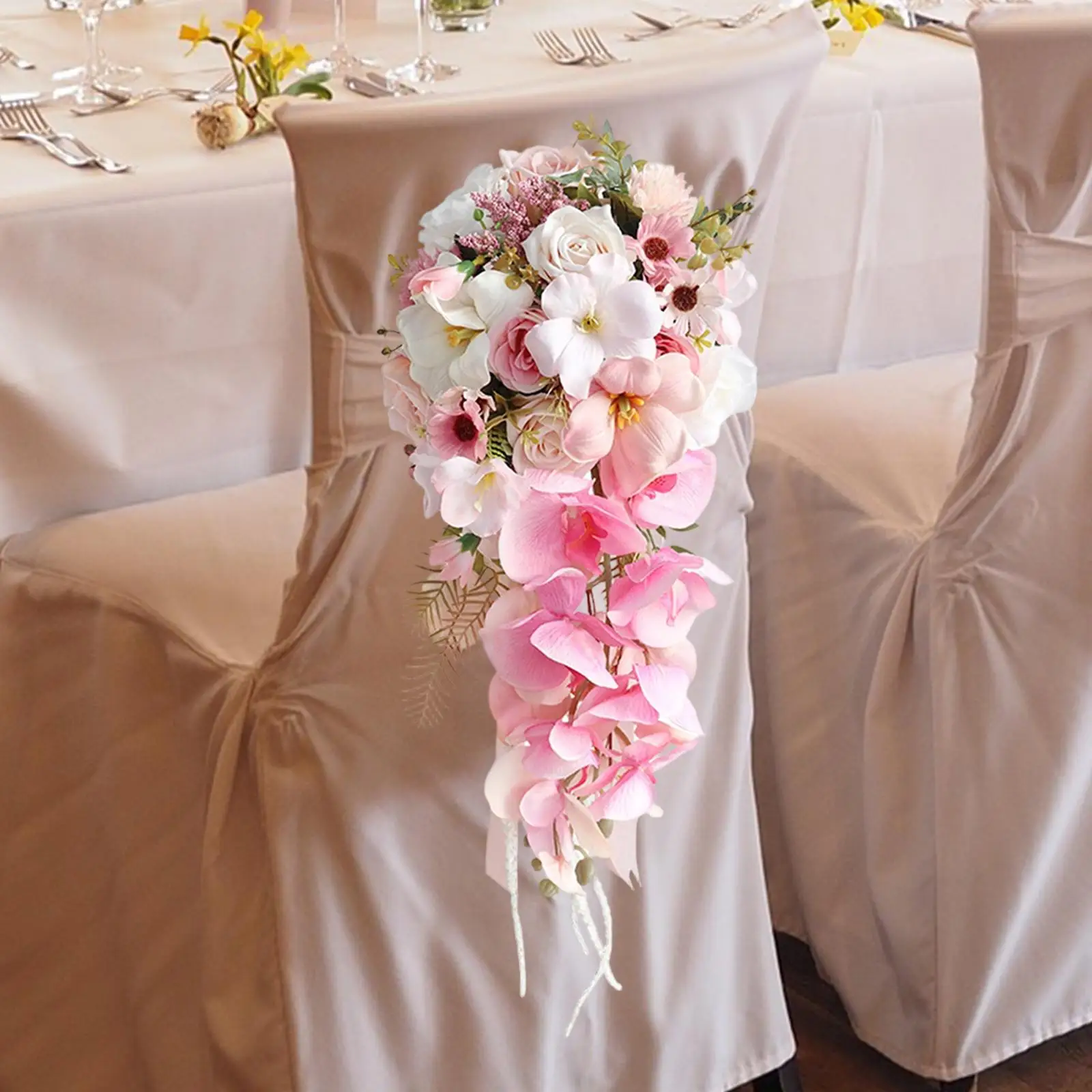 Ramo de novia cascada flores seda artificial para bodas de mascotas - imagen 5