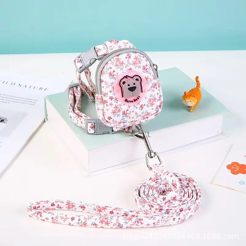 Juego de arnés y correa florales para mascotas, chaleco ajustable para perros y gatos con bolsa para aperitivos, accesorios para caminar al aire libre de 1,2 m - imagen 5