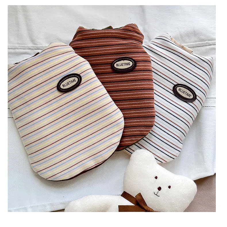 Chaqueta reversible para perro tejón lado posterior
