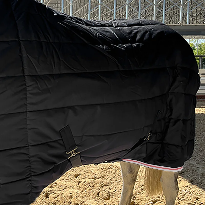 Ropa de caballo transpirable, impermeable y cálida para invierno, línea prensada, tela de nailon acolchada, ropa para caballos, cinturón, bufanda, productos para mascotas - imagen 3