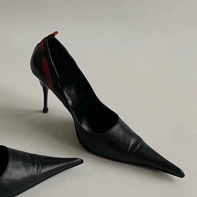 2025 zapatos de mujer con decoración de remaches de aguja con punta estrecha, zapatos de mujer romanos negros y rojos a la moda, zapatos sin cordones hechos a mano - imagen 3