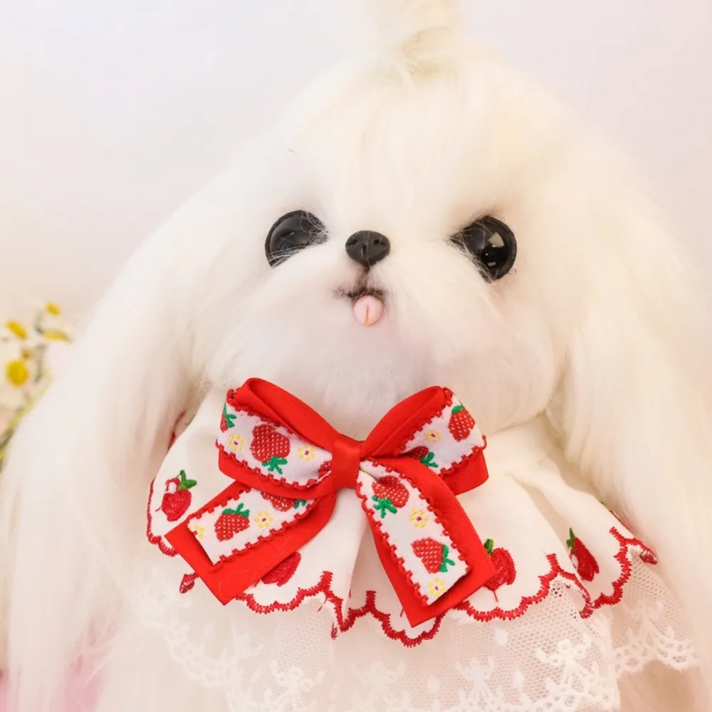 Collar de encaje floral con babero gatos y perros – Lazo fresa cereza - imagen 3