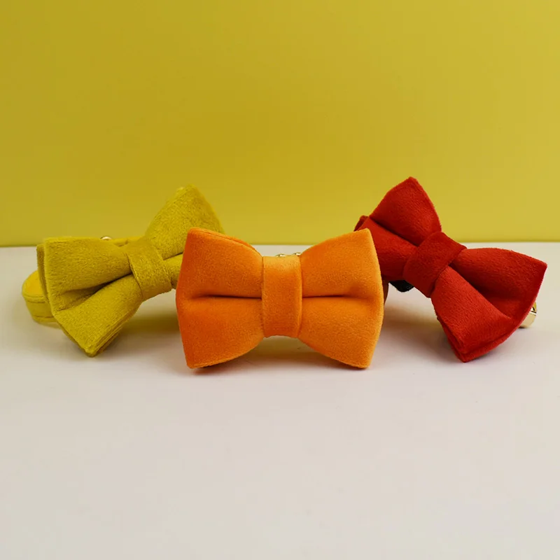 Collar de gato de terciopelo, etiqueta de identificación personalizada, collares para gatitos, pajarita con campana, Collar pequeño personalizado - imagen 3