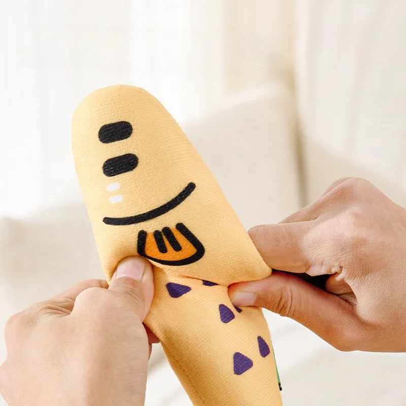 Juguetes de hierba gatera en forma de pez para gatos, productos de juego interactivos para interiores, suministros de molienda de dientes resistentes al masticable para mascotas, juguete para chirrido de gatito - imagen 3