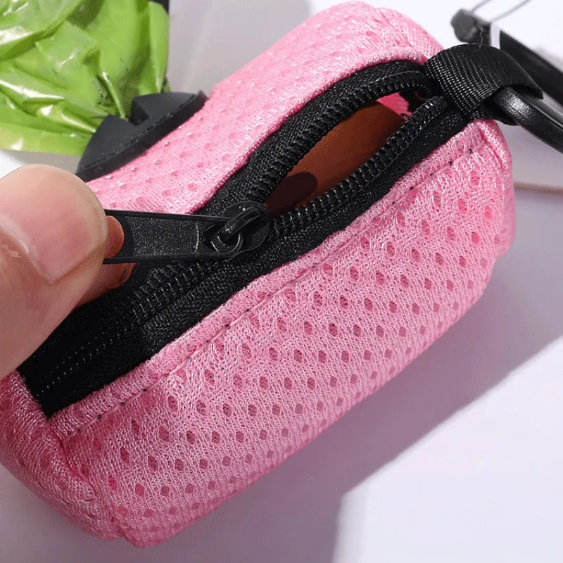 Dispensador de bolsas para caca de perro, soporte colgante para bolsa de caca de perro, dispensador de bolsas para caca para perros, dispensadores de bolsas de basura para caminar, suministros para mascotas - imagen 5