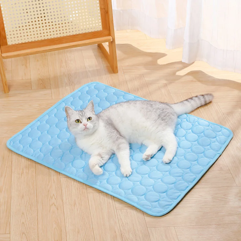 Alfombra de cama refrescante para perros, alfombra helada, almohadilla duradera Extra grande de verano para perros pequeños y gatos, manta para cachorros, accesorios lavables - imagen 4