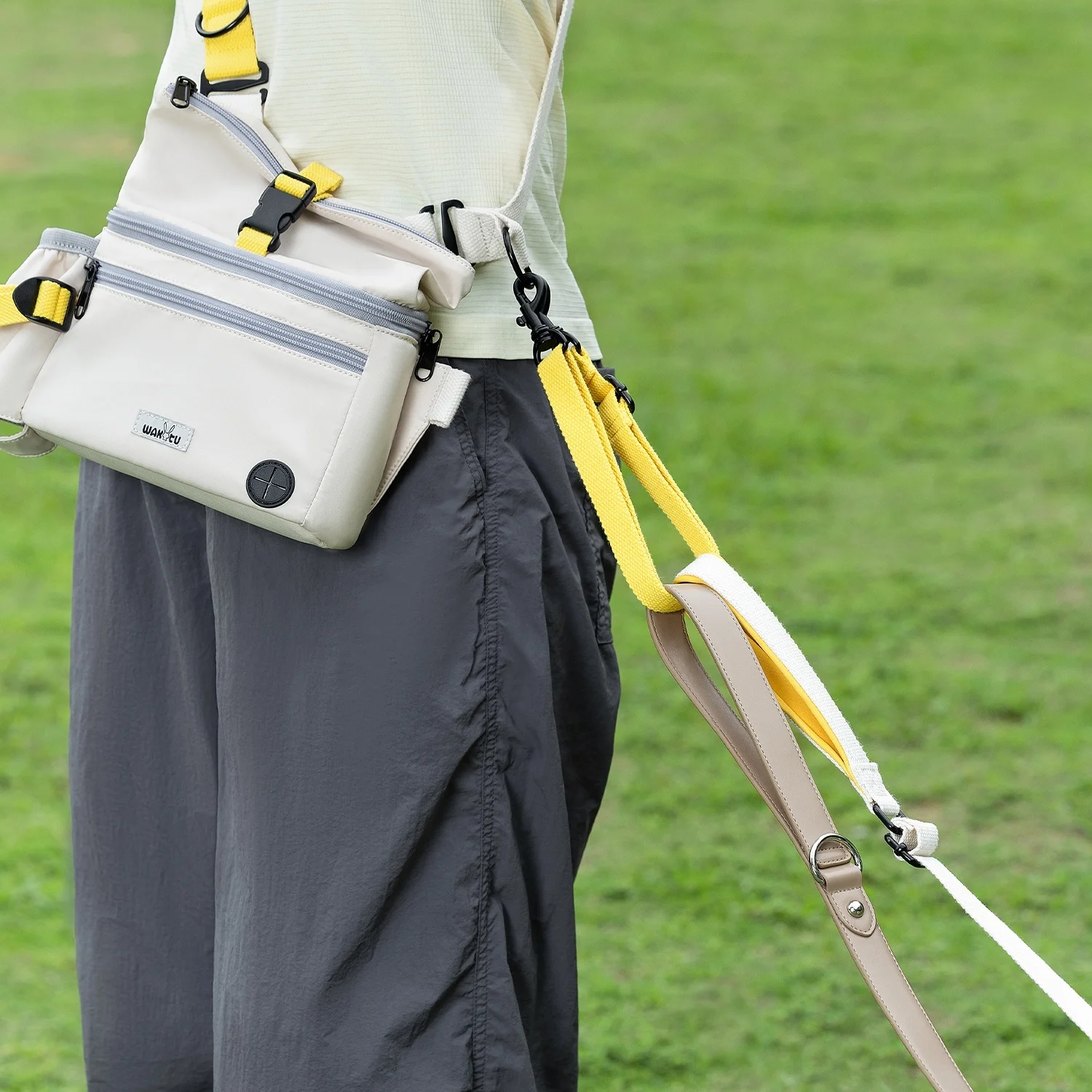 Riñonera para mascotas con juego de correa para múltiples mascotas, bolsa de entrenamiento para perros para correr al aire libre, bolsa multifuncional para aperitivos para mascotas con correa de cables