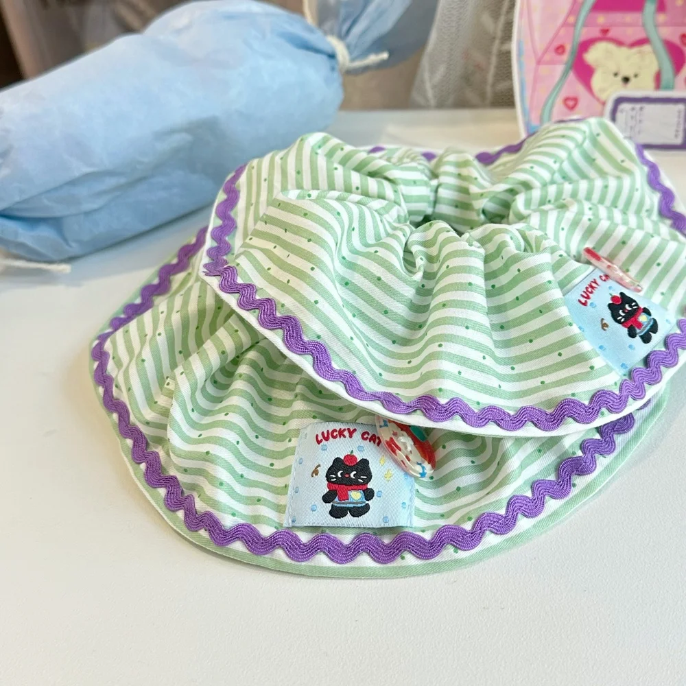 Babero con estampado de gatitos para mascotas, bufanda para perros y gatos, toalla de Saliva verde de algodón suave, Collar llamativo para gatos sin pelo en verano y primavera - imagen 3