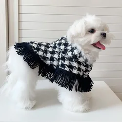 Capa con capucha de lana para perro – Abrigo de invierno con borlas