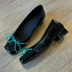 Zapato Mary Jane de charol con lazo para mujer – Elegante y clásico