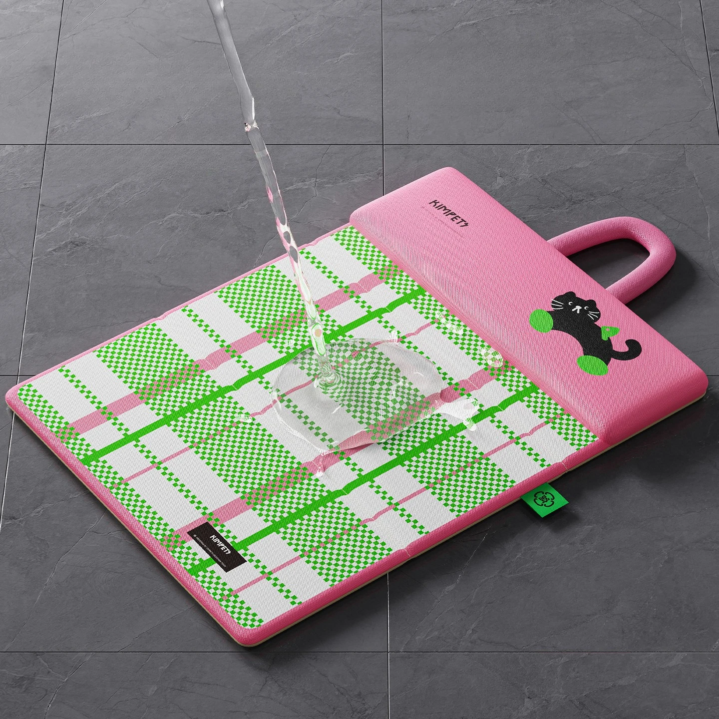 Colchoneta impermeable plegable fresca para perros y gatos - imagen 4