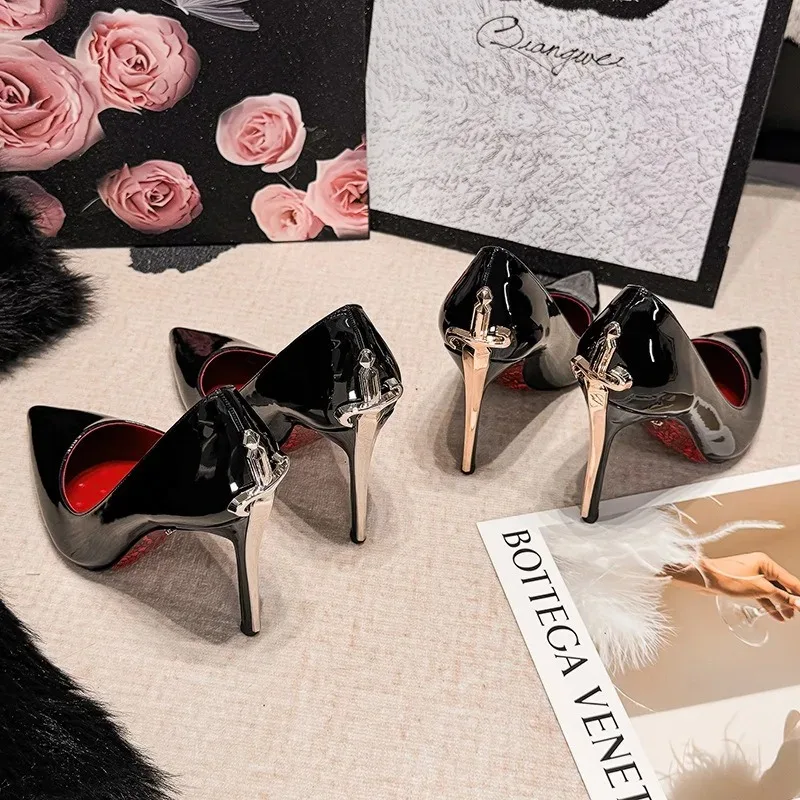 Zapatos mujer tacón alto puntiaguda decoración metálica francés - imagen 2