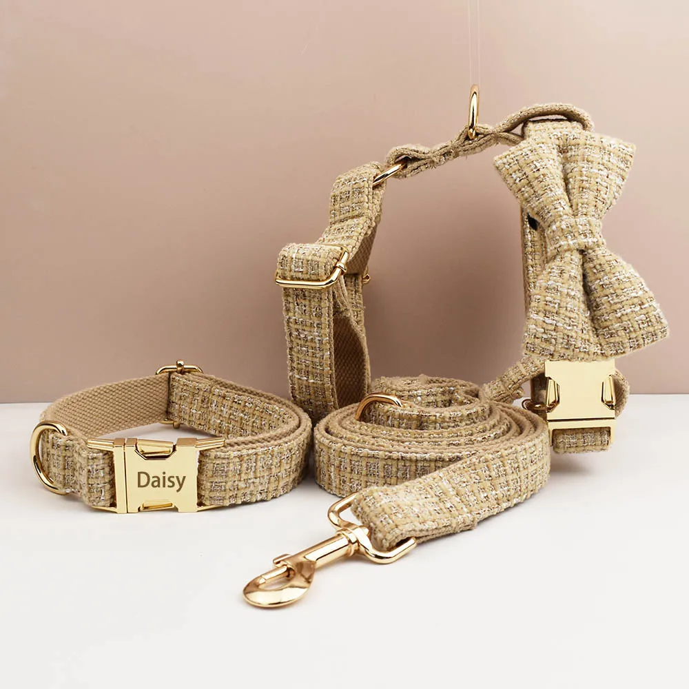Juego de arnés y correa para perro, color caqui claro, con placa de identificación grabada personalizada, suministros personalizados para mascotas para perros