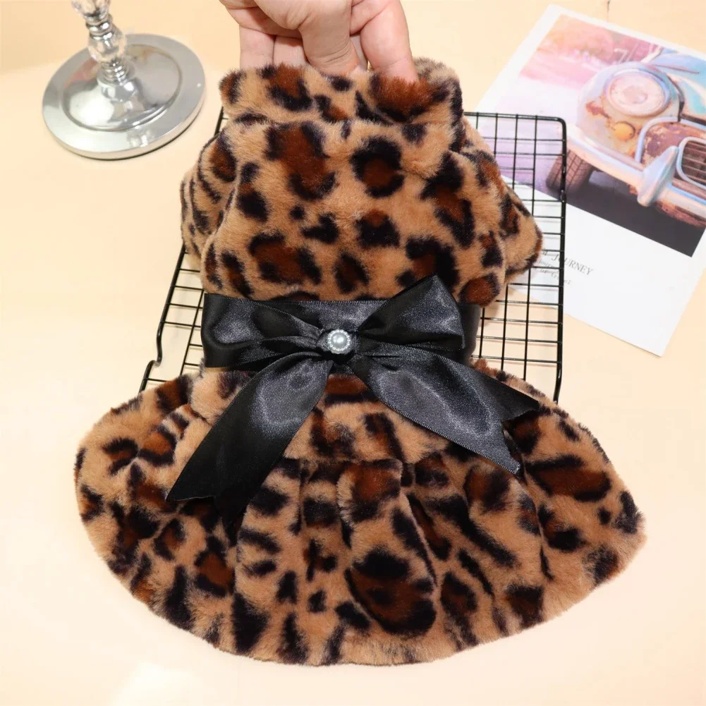 Vestido cálido para perros, falda con lazo y leopardo para perros, vestidos suaves de lana para cachorros pequeños, ropa para perros y gatos, ropa para Chihuahua y Pug - imagen 4