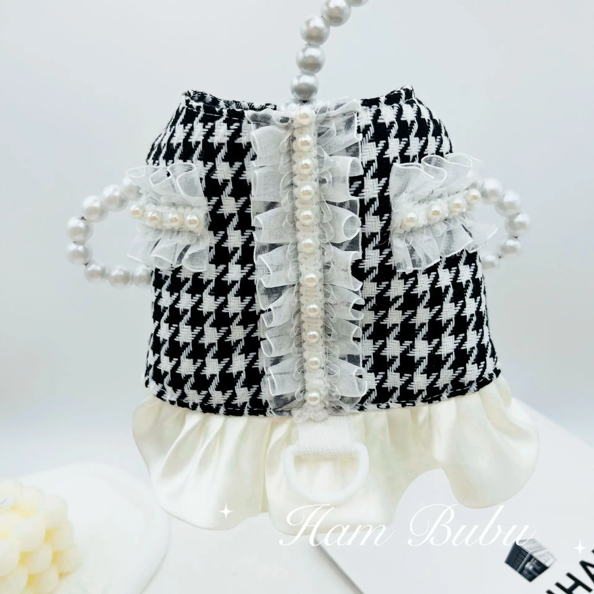 Abrigo a cuadros de otoño/invierno para mascotas, falda de perlas con cordón, arnés y correa para perros de peluche, conjunto de accesorios para perros pequeños - imagen 3