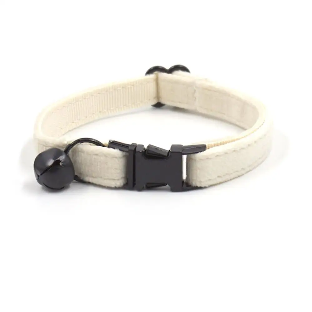 Collar de gato personalizado con campana, placa de identificación personalizada, hebilla de metal de identificación, collares de gato de terciopelo blanco crema ajustables con campana - imagen 3