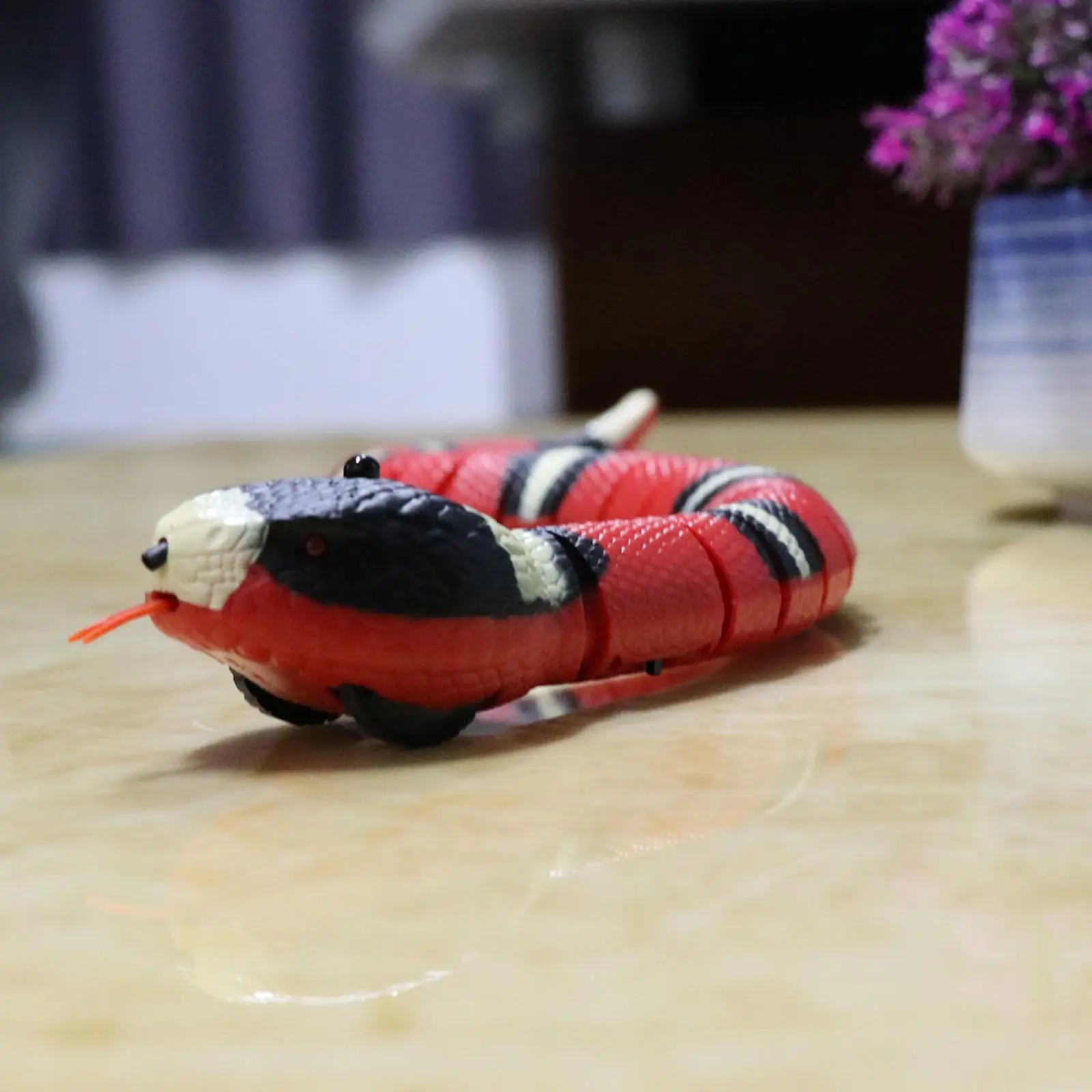 Cats Snake Toy USB Moving Interactive Scary Kids Halloween Toys Trick