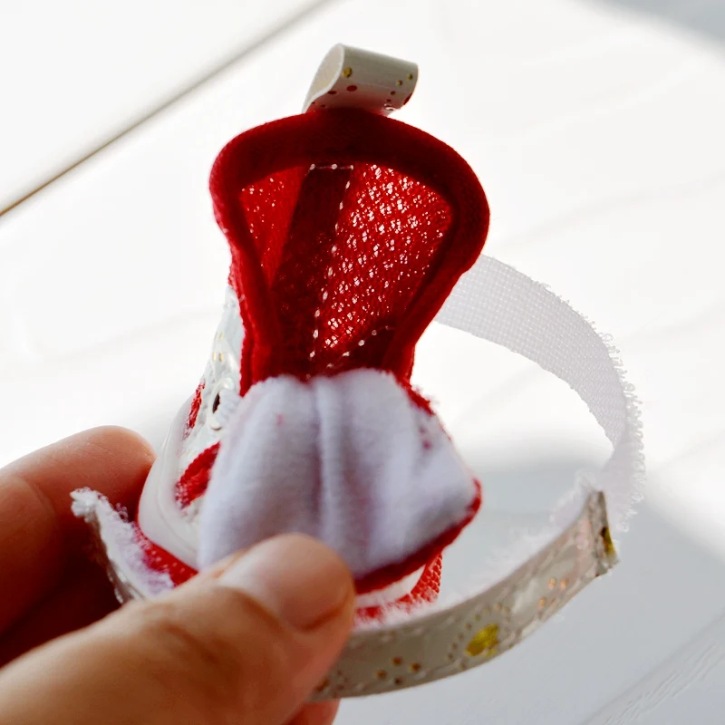 Zapatos de malla transpirable para perro, calzado antideslizante de suela suave para mascotas, accesorios para botas de gato, 4 unidades por lote, novedad de verano - imagen 5