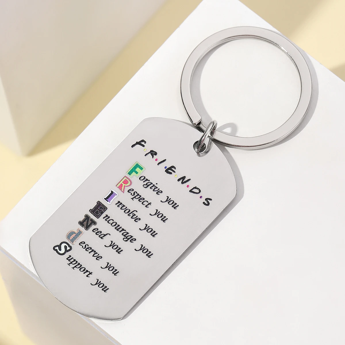 LLavero de acero inoxidable de colores, el mejor regalo para amigos y novias, para cumpleaños y regalos diarios, 1 ud. - imagen 5
