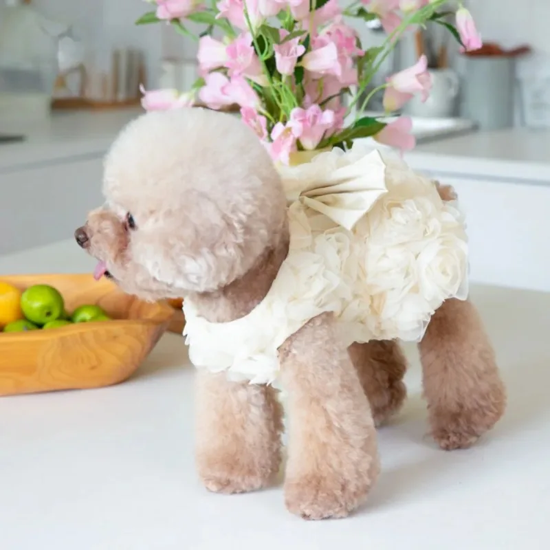 Vestido de flores 3D para perro, ropa con lazo bonito para mascota, falda para gato, accesorios para mascota, ropa para cachorro de peluche - imagen 4