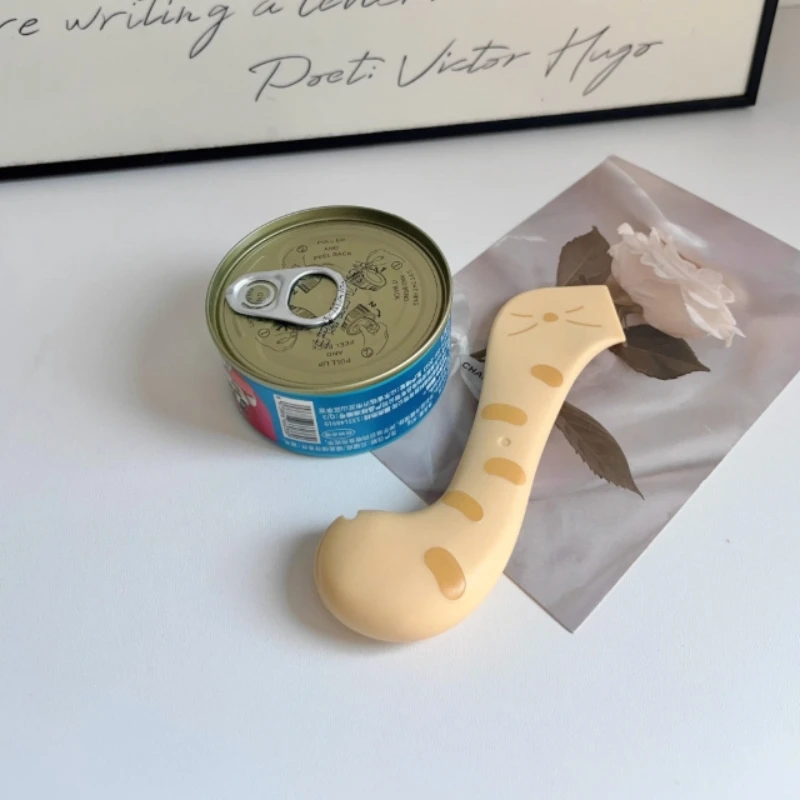 Cuchara para comida para mascotas, tapa y abridor de latas de silicona para comida húmeda para perros y gatos, herramienta de almacenamiento y alimentación multifuncional, cuchara con apertura de tapa enlatada - imagen 4