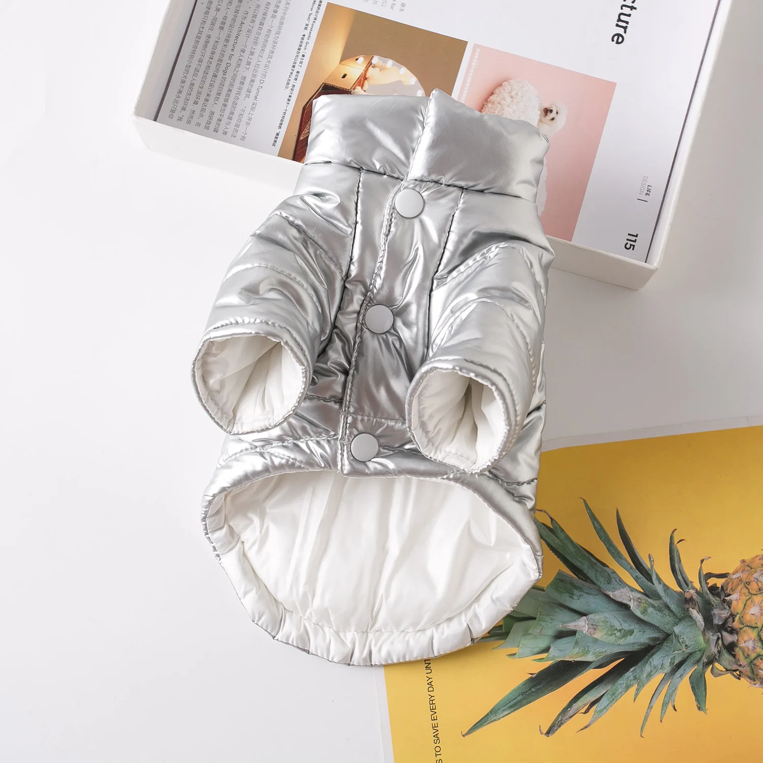 Ropa de algodón impermeable para mascotas, ropa para perros, calidez de invierno, espacio grueso, ropa de algodón de tracción de dos patas plateada, ropa para cachorros - imagen 3