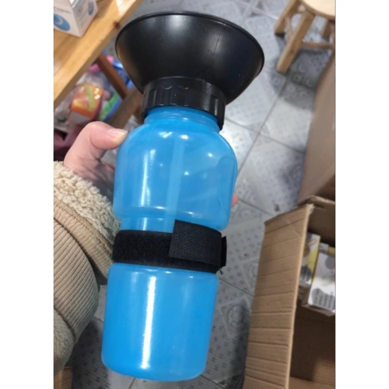 Botella de agua portátil para mascotas, taza para beber al aire libre de 500ml con cuenco alimentador para apretar, diseño a prueba de fugas para caminar, senderismo y viajes