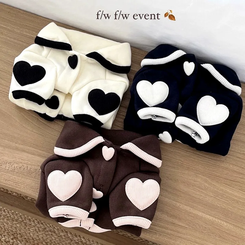 Pijamas para mascotas, camisa de fondo de peluche, chaleco cálido de Bichon, ropa de invierno con estampado de corazón para perros, ropa de dos patas con botón a presión para cachorros - imagen 5
