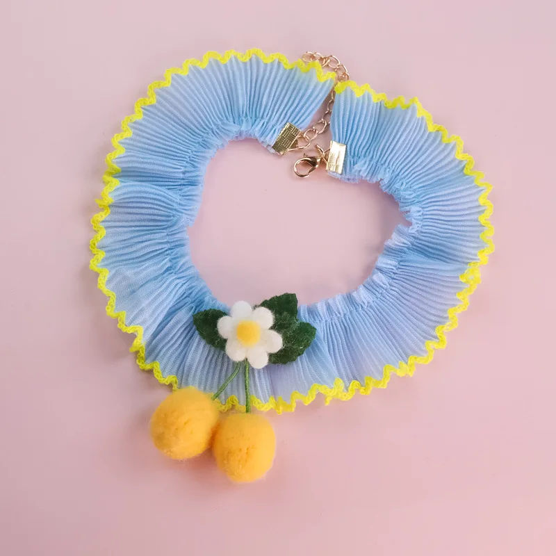 Linda bufanda de encaje de amor, bufanda con lazo para perro, decoración de flores y cerezas, Collar ajustable para mascotas, accesorio de Estilo Princesa para perros pequeños y gatos - imagen 2
