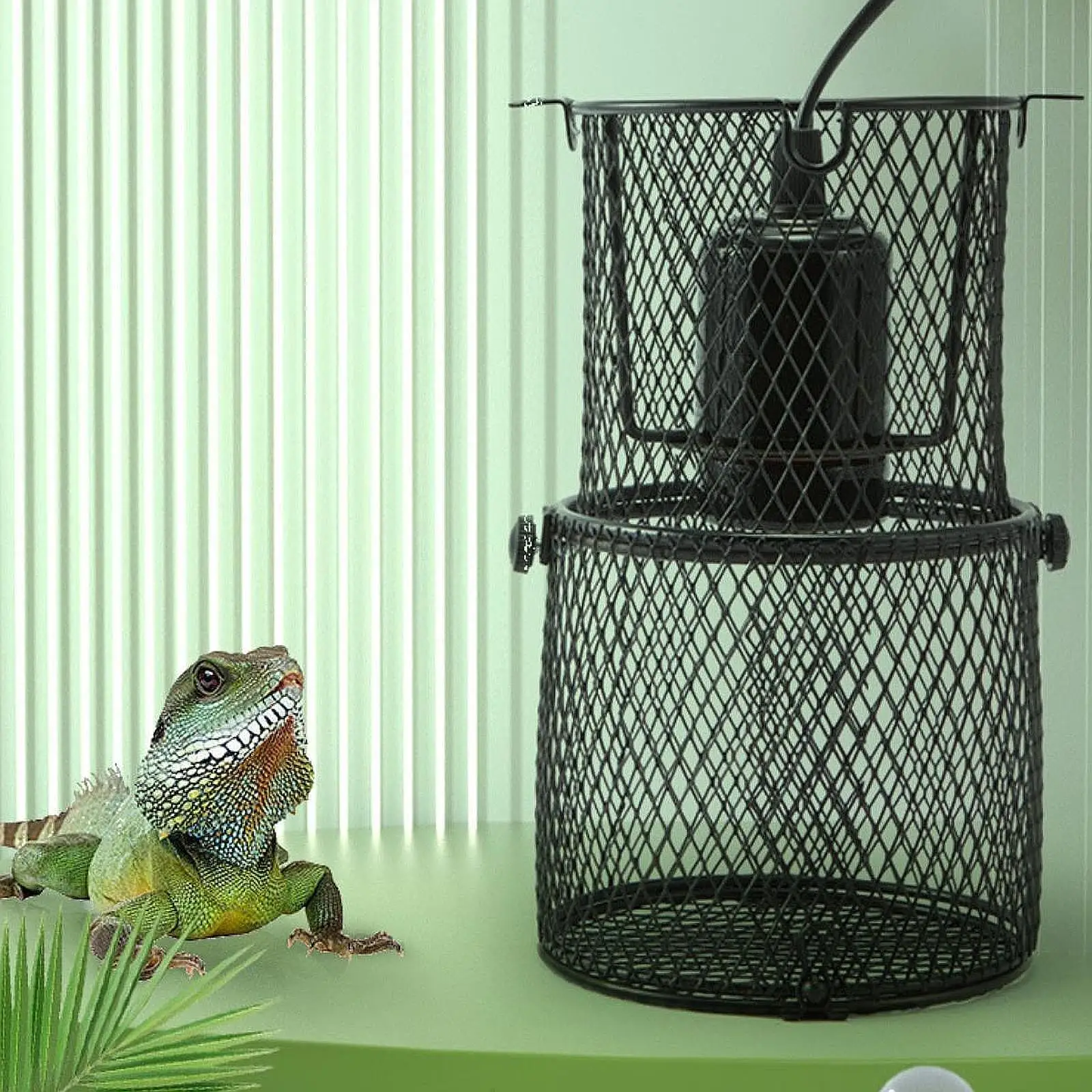 Retractable Reptile Lamp Holder Ceramic Heat Emitter E27 Reptile Accessories for Birds Chick Pet Turtle (without Bulb )