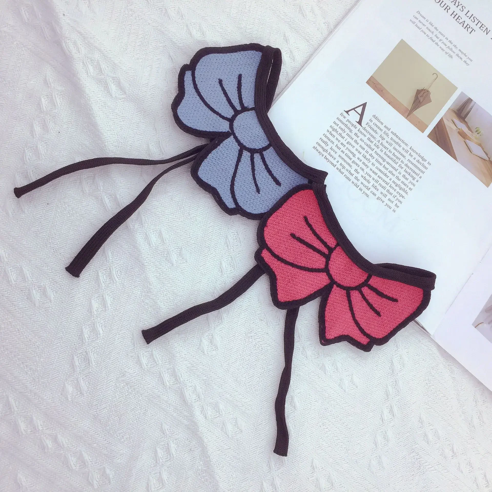 Babero tejido con lazo para mascota, toalla bonita para Saliva, bufanda para gato, accesorios para perros pequeños, trajes para perros