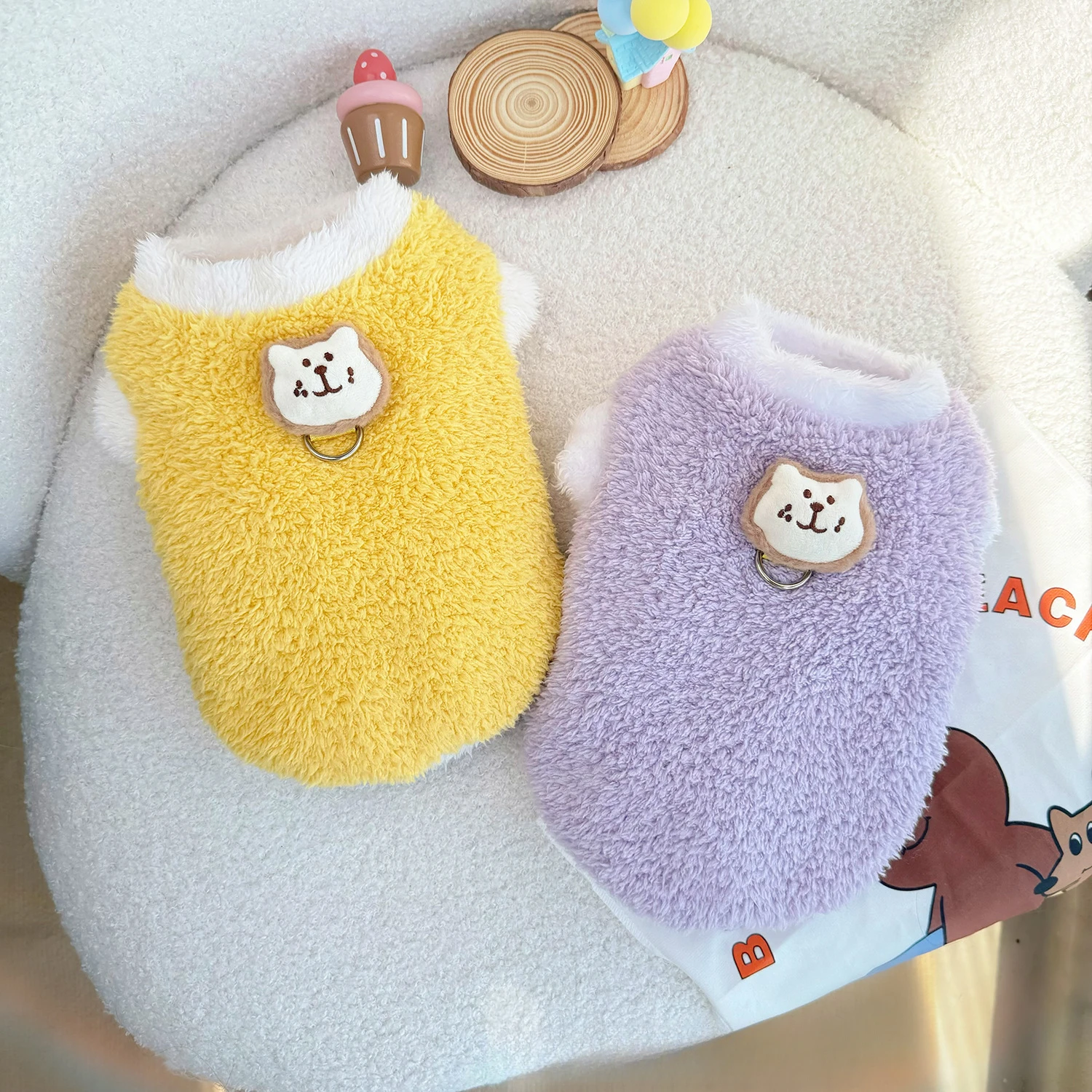 Sudadera con capucha de cuello alto de felpa para mascotas, ropa para gatos para otoño e invierno, abrigo grueso cálido y bonito, ropa para mascotas de peluche, ropa para perros pequeños