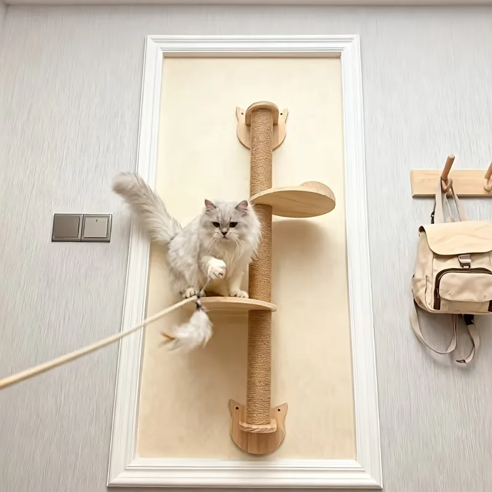Rascador de pared para gatos en madera con cuerda de sisal natural