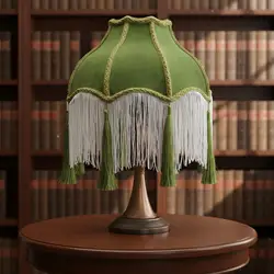 Campana de terciopelo con borlas para gatos – Cama tipo lámpara
