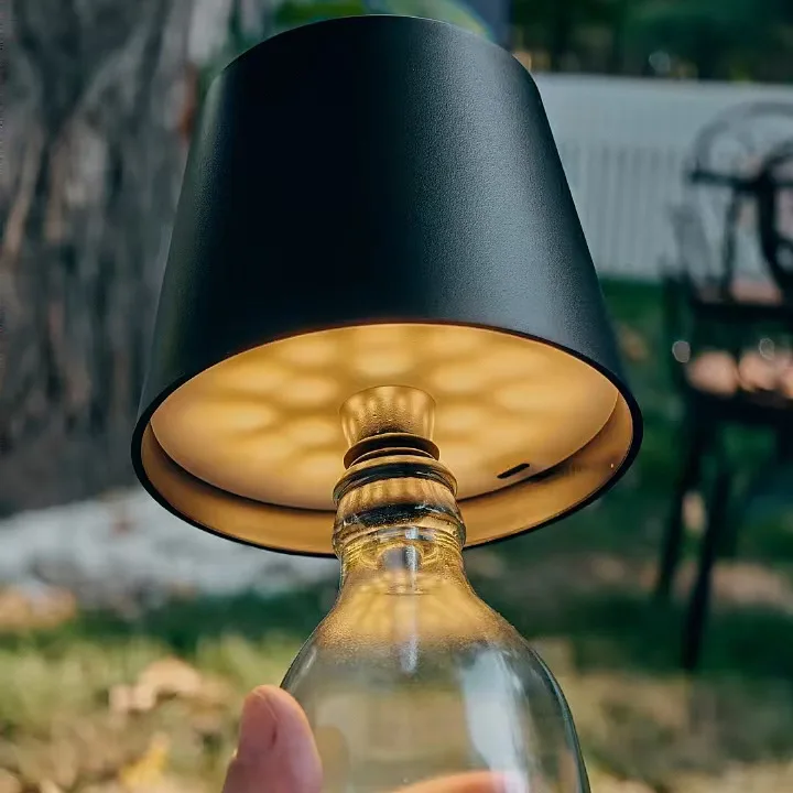 Lámpara LED regulable recargable para botellas vino – Decoración bar - imagen 3