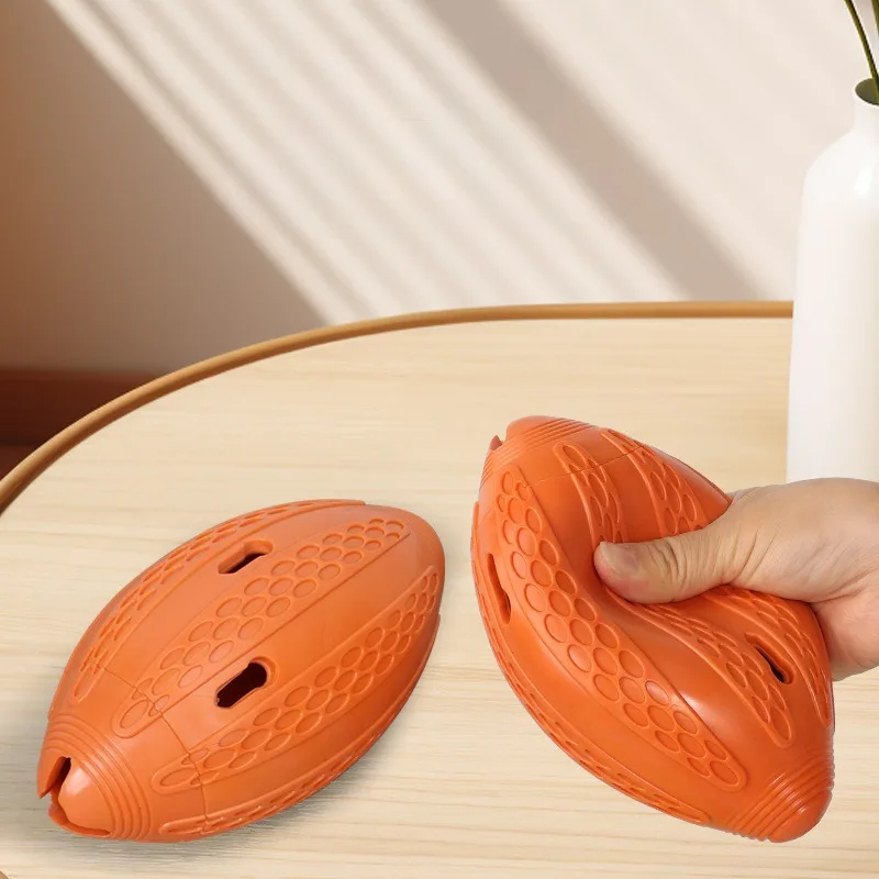 Juguetes de Rugby para perros, pelotas de goma interactivas duraderas para mascotas, juguete de molienda de dientes resistente al masticable para cachorros, suministros de juego, productos de pelota para perros - imagen 5