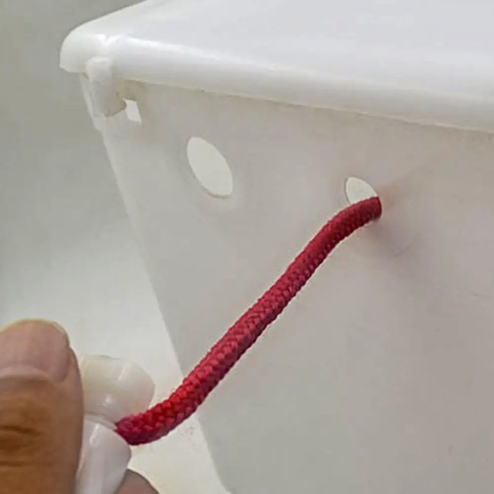 Alimentador de pluma de cerda de alta durabilidad, superficie lisa, alimentador de posicionamiento de Cerdas de cerdo de plástico con cubierta a prueba de polvo, suministros de granja de cerdos - imagen 3