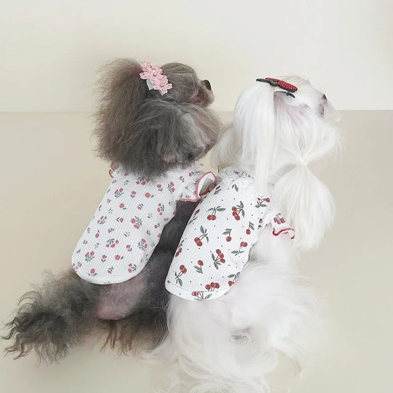 Camiseta de primavera y verano para mascotas, camisa Base de manga voladora de encaje Floral de cereza, chaleco bonito para Gato, ropa para cachorros, ropa para perros pequeños - imagen 4