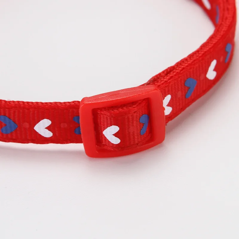 Collar de moda para perro y gatito, Collar ajustable con patrón colorido de corazón, bonito cascabel, accesorios para mascotas pequeñas, 1 unidad - imagen 5