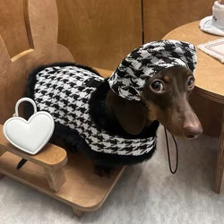 Abrigo invierno perro mini pata de gallo blanco y negro con sombrero