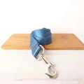 4-Leash