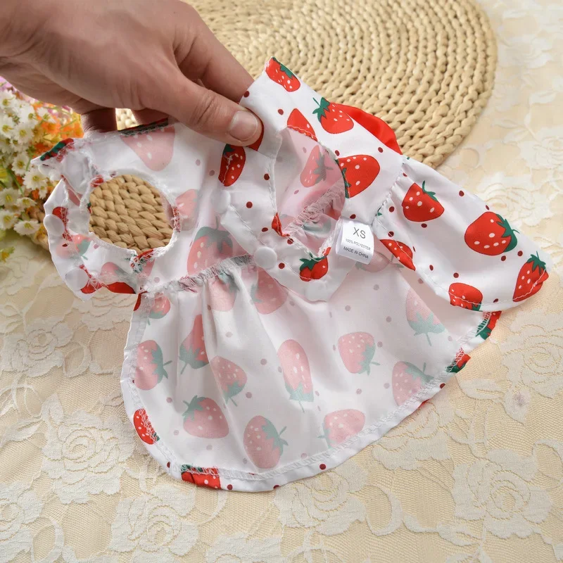 Suministros para mascotas, vestido de princesa con flores para perros pequeños, gatito de peluche, nueva ropa para mascotas, falda bonita para perros, accesorios finos de verano para mascotas - imagen 4