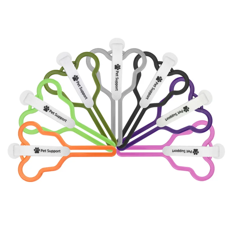 Soporte para bolsa de caca para mascotas, Clip fijo manos libres, suministros de limpieza para caminar, dispensador de bolsa de caca para perros y gatos, novedad de 2021