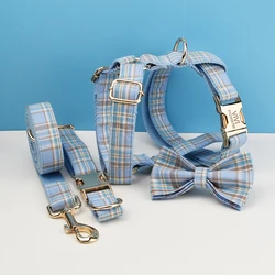 Conjunto collar y correa para perro con placa personalizada a cuadros