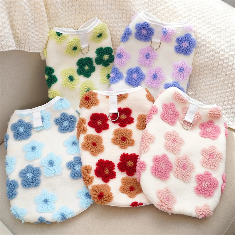 Ropa de terciopelo con flores para gatos y perros - abrigo transpirable - imagen 2