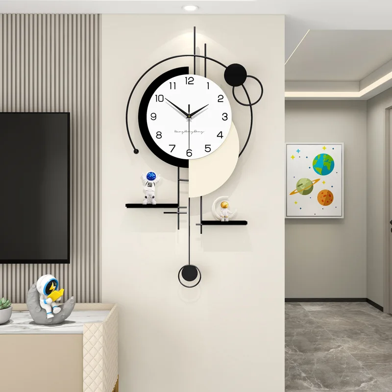 2025Reloj de pared simple y moderno para sala de estar, decoración del hogar de alto sentido, reloj silencioso, adorno creativo de astronauta, reloj colgante de pared - imagen 2