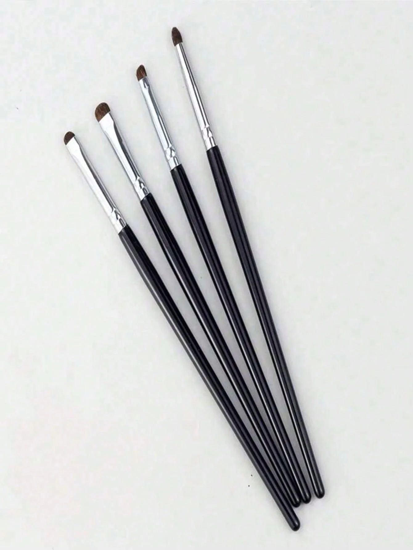 Set pinceles detalle para maquillaje de ojos – Difuminar, iluminar y corrector - imagen 5