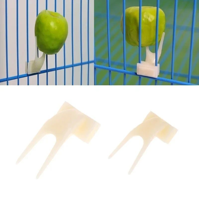 Accesorios de alimentación para mascotas, 4 piezas, aves, loros, tenedor de fruta, soporte de plástico para comida, suministros para mascotas - imagen 4