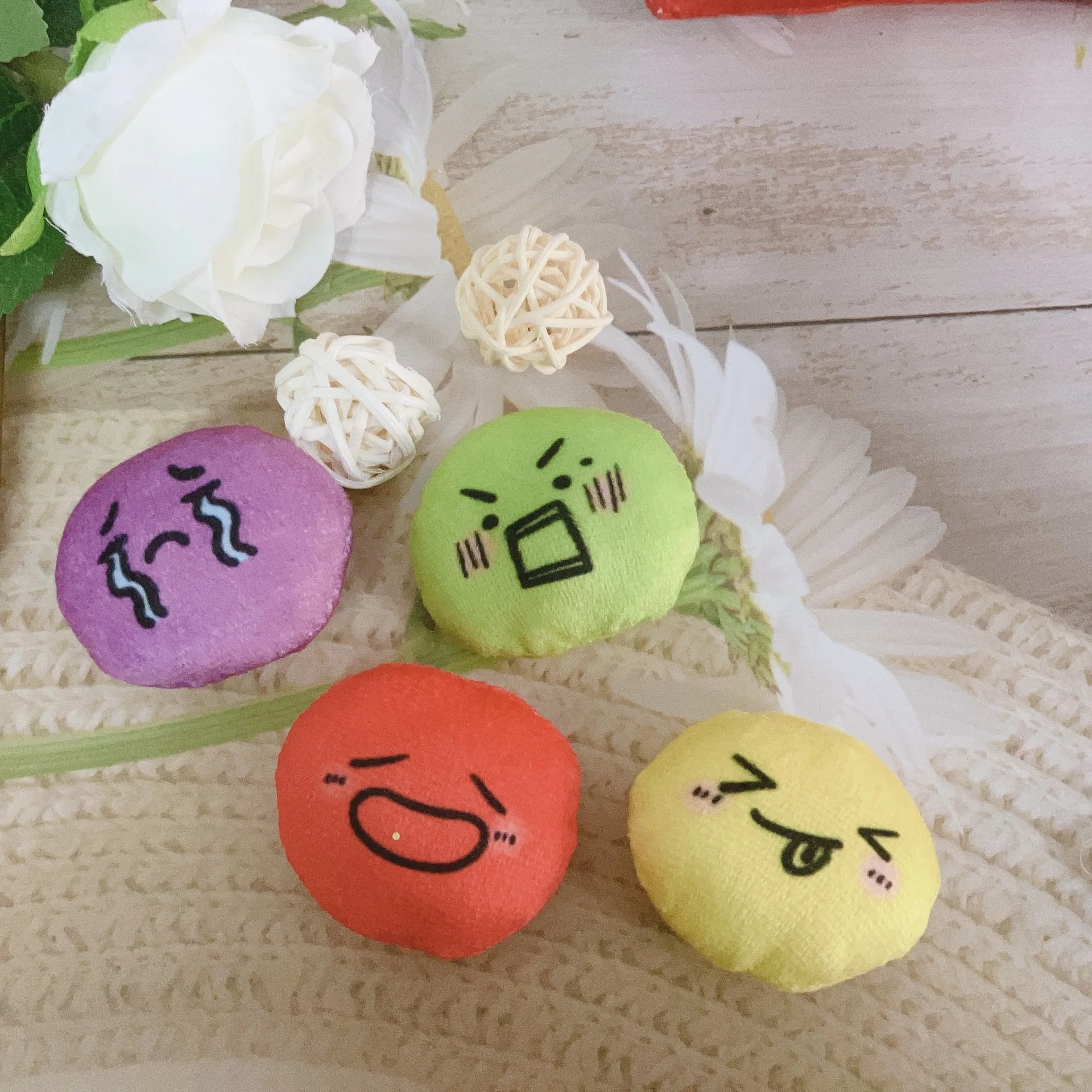 Juguetes de peluche con sonido de arcoíris para mascotas, comida oculta, suministros de fugas para perros, accesorios para cachorros - imagen 2