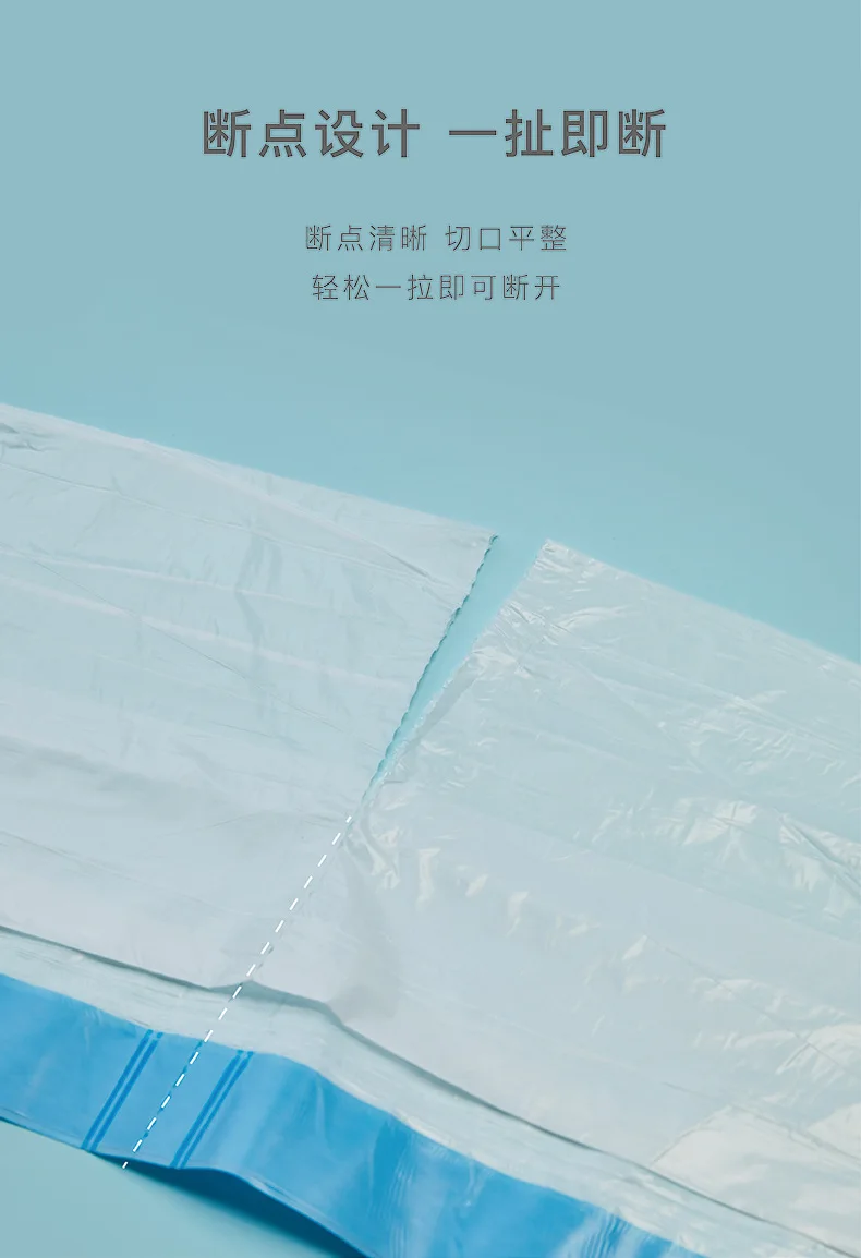 Una bolsa de plástico blanca y azul